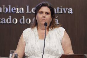 Dep. Fernanda Pessoa (PR)