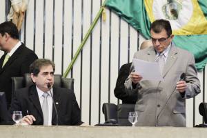 Doze projetos começam a tramitar nesta terça-feira na AL