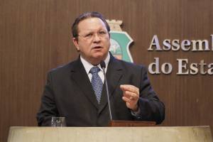 Dep. Roberto Mesquita (PV)