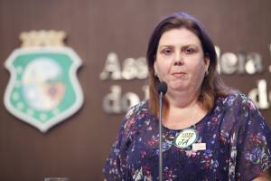 Dep. Fernanda Pessoa (PR)