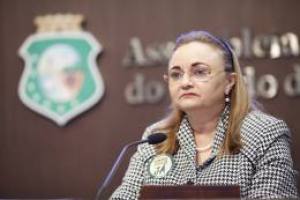 Eliane comenta possibilidade de PSB entregar cargos no Governo Federal