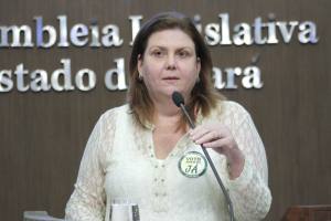 Dep. Fernanda Pessoa (PR)