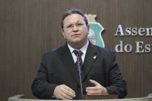 Dep. Roberto Mesquista (PV)