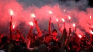 Lei proíbe uso de sinalizadores em estádios e casas de show