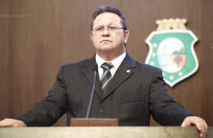 Dep. Roberto Mesquita (PV)