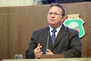 Deputado Roberto Mesquita (PV)