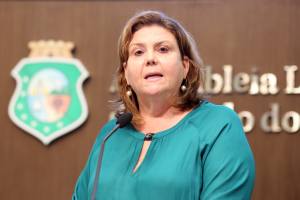 Dep. Fernanda Pessoa (PR)