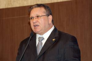 Dep. Roberto Mesquita (PV)