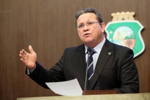 Dep. Roberto Mesquita (PV)