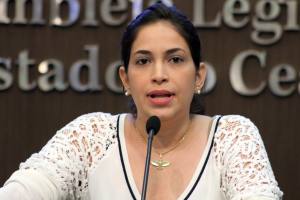 Laís Nunes parabeniza profissionais do programa Mais Médicos