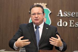 Dep. Roberto Mesquita (PV)