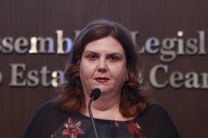 Dep. Fernanda Pessoa (PR)