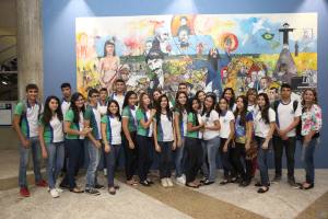 Alunos da Escola Municipal de Ensino Infantil Tiradentes