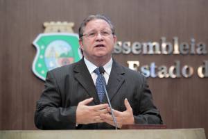 Dep. Roberto Mesquita (PV)