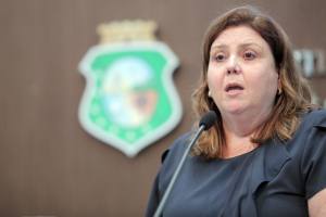 Dep. Fernanda Pessoa (PR)