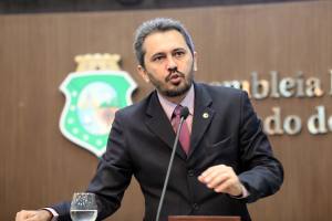 Dep. Elmano Freitas (PT)