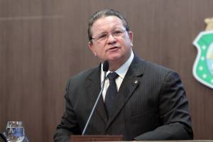 Dep. Roberto Mesquita (PV)