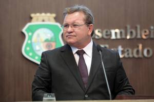 Dep. Roberto Mesquita (PV)