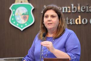 Dep. Fernanda Pessoa (PR)