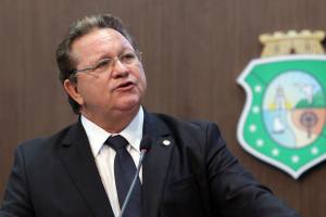 Dep. Roberto Mesquita (PV)