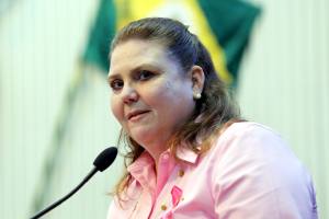 Dep. Fernanda Pessoa (PR)