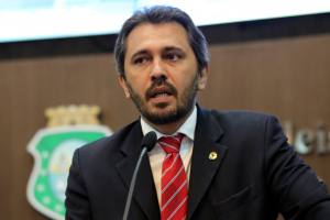 Dep. Elmano Freitas (PT)