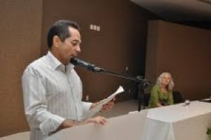 Fátima Vilanova lança livro "Participação e Cidadania" na AL