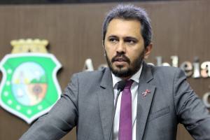 Dep. Elmano Freitas (PT)