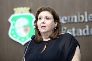 Dep. Fernanda Pessoa (PR)