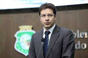 Deputado Renato Roseno