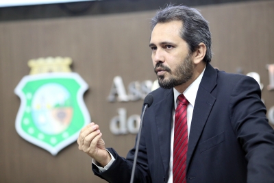 Dep. Elmano Freitas (PT)