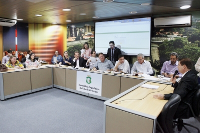 Reunião conjunta das comissões