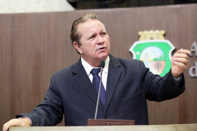 Deputado Roberto Mesquita