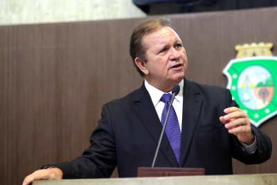 Deputado Roberto Mesquita