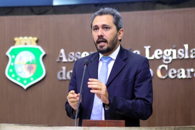 Deputado Elmano Freitas