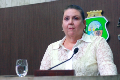 Dep. Fernanda Pessoa (PR)