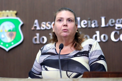Deputada Fernanda Pessoa