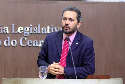 Deputado Elmano Freitas