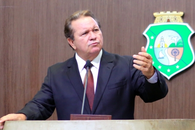 Deputado Roberto Mesquita