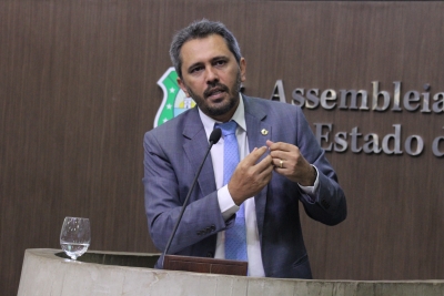 Deputado Elmano Freitas