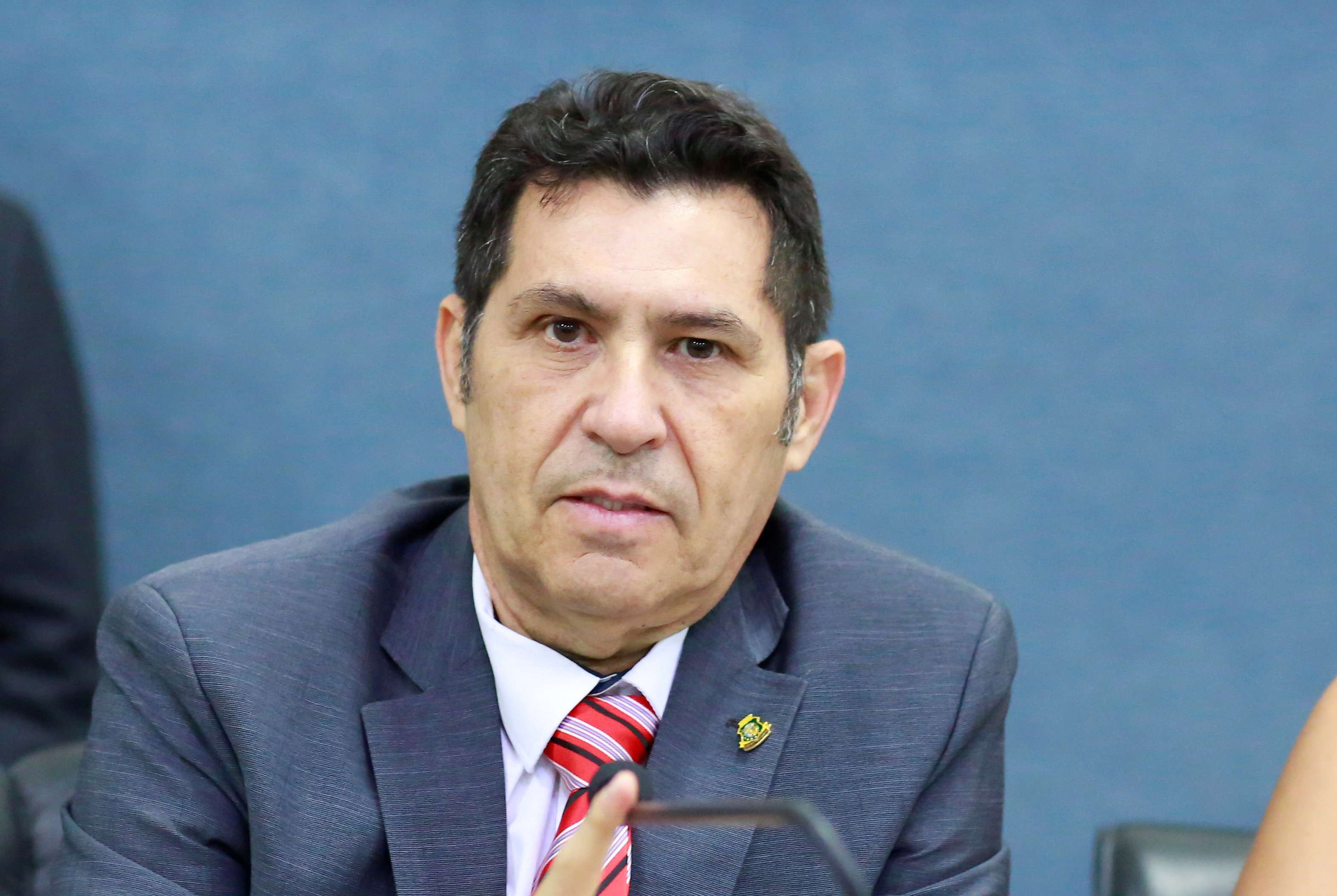 De Assis rebate críticas à situação da emergência do HGF
