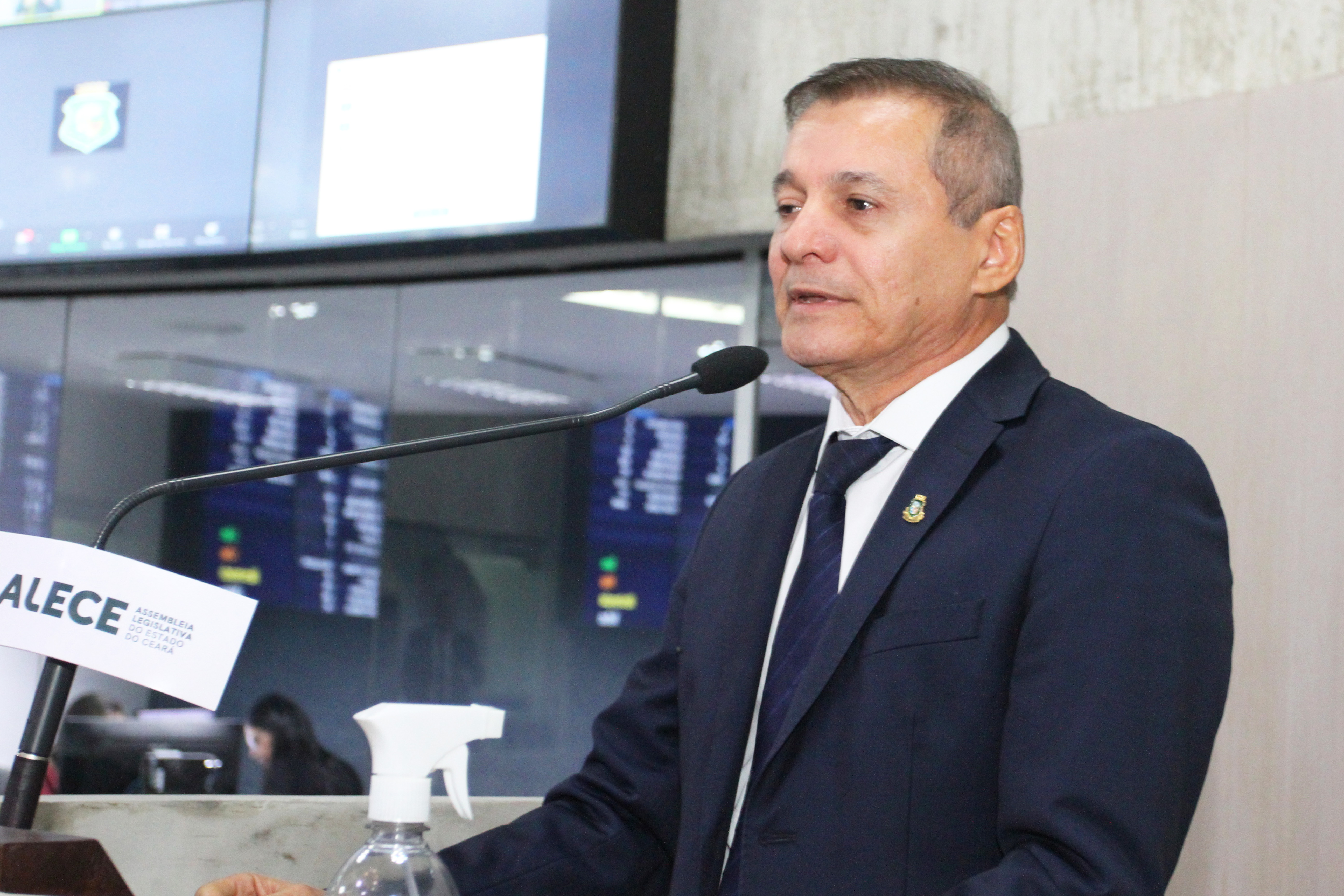 Firmo Camurça parabeniza os 40 anos de emancipação política de Maracanaú