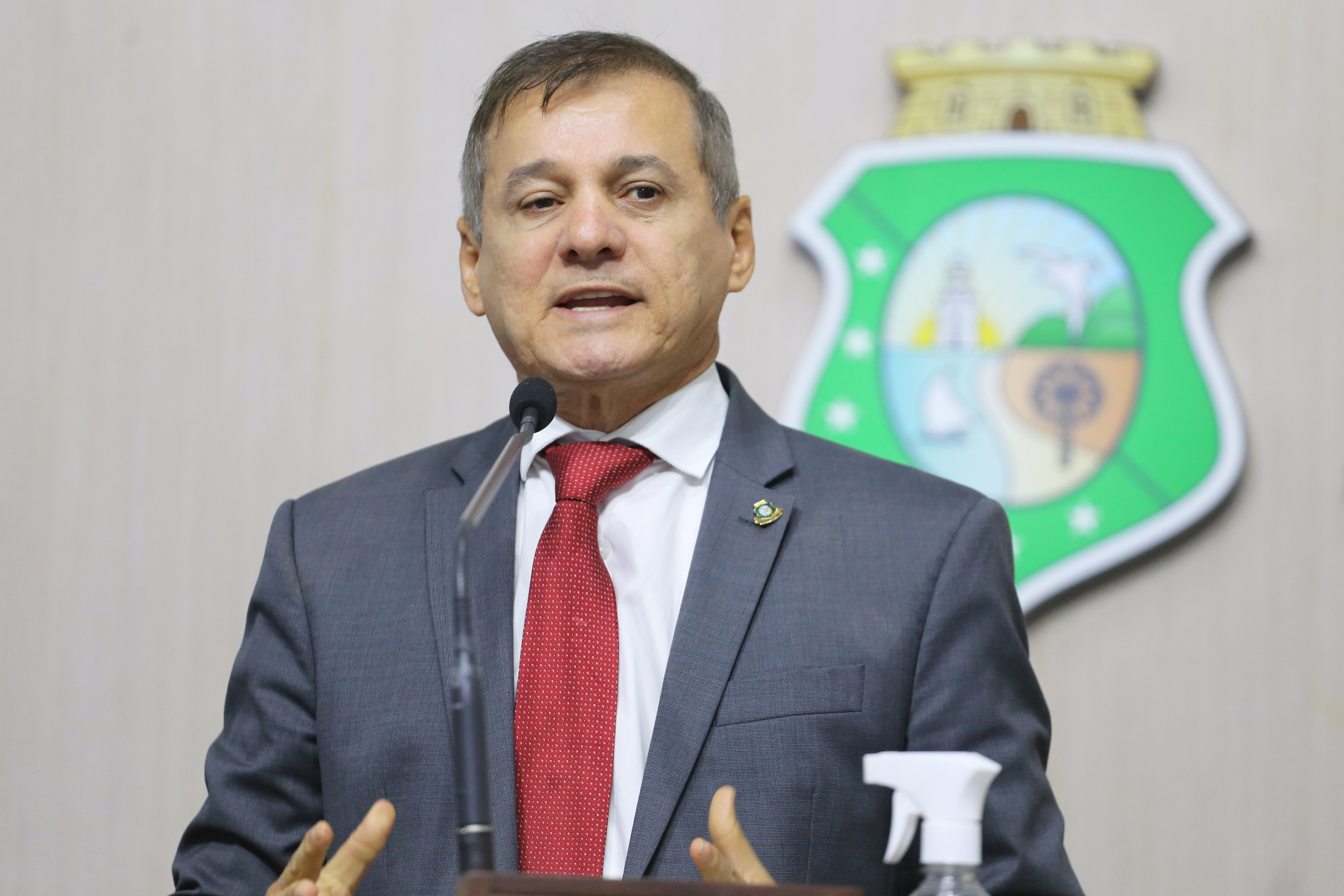 Deputado Firmo Camurça (União)