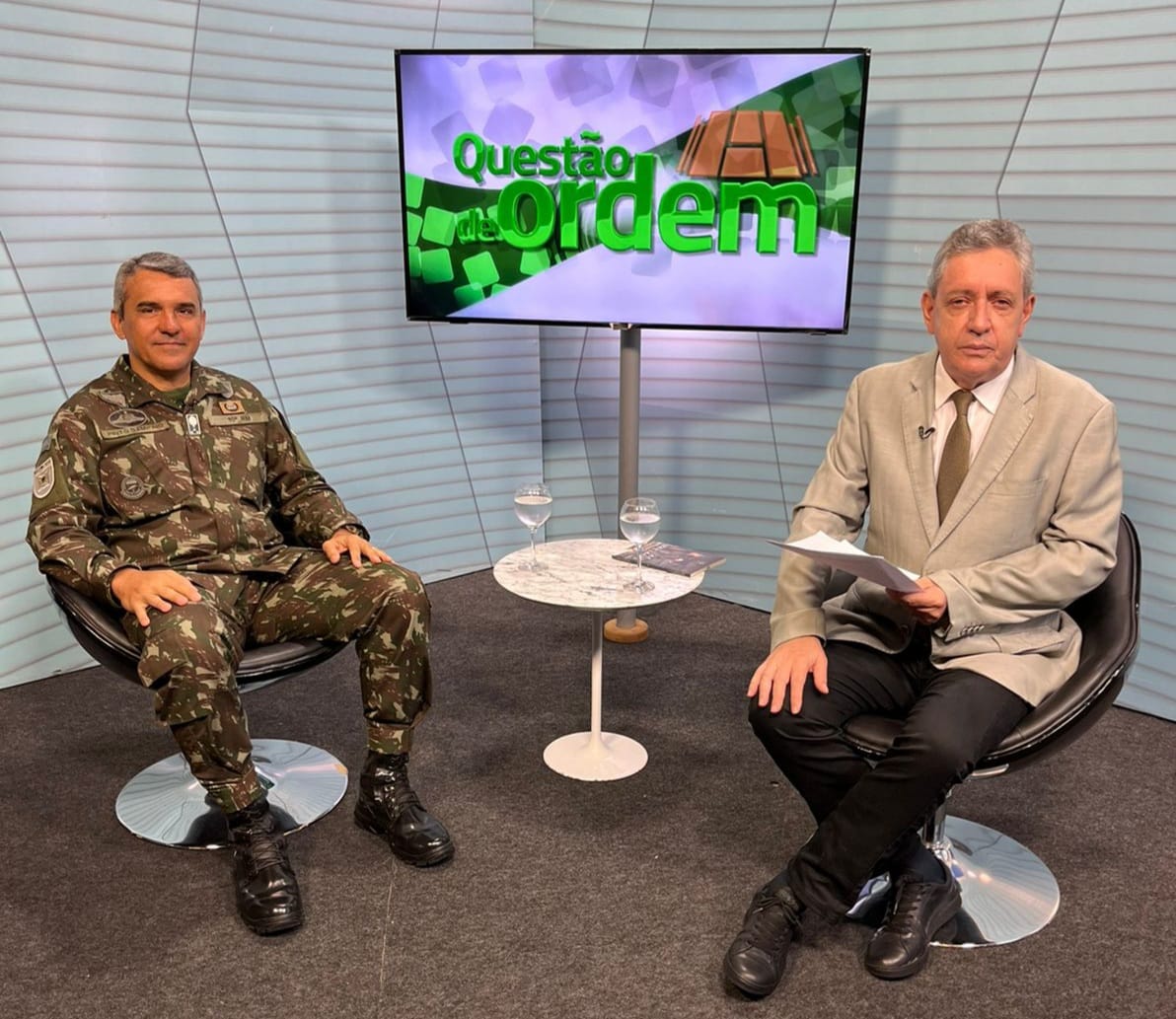 General de Divisão Cristiano Pinto Sampaio e o jornalista Renato Abreu