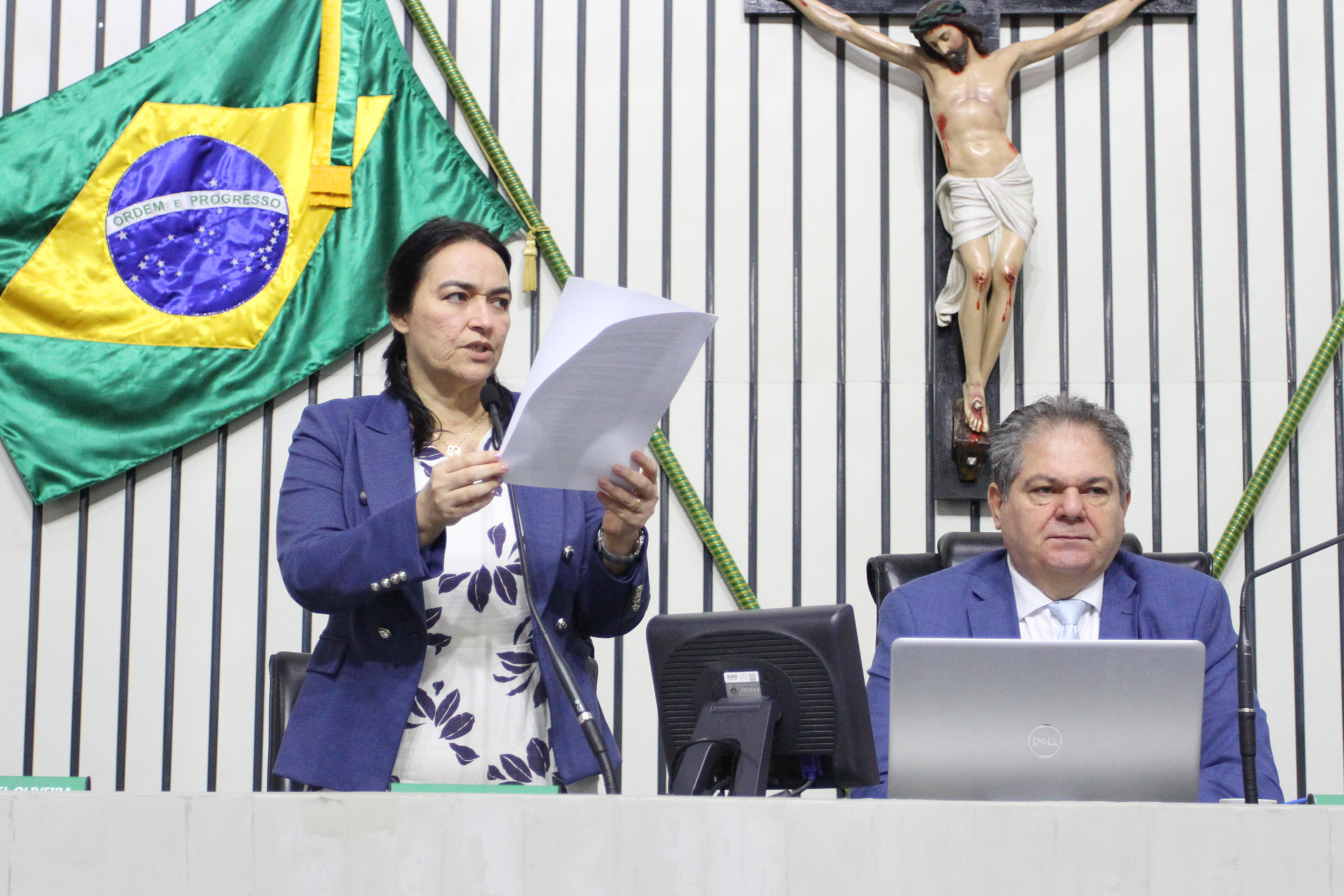 Leitura do expediente da sessão legislativa desta quinta-feira