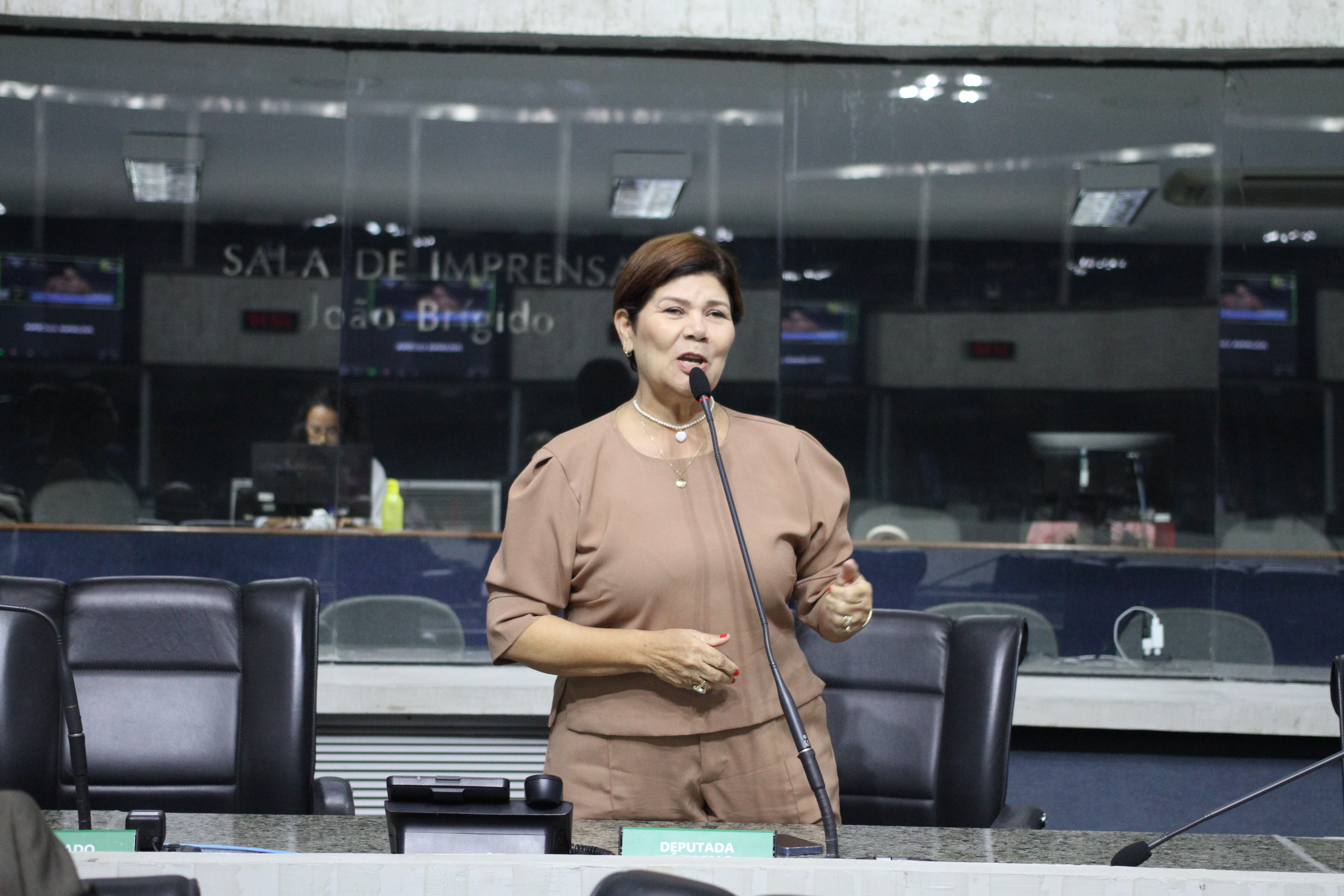 Jô Farias comemora inauguração da Procuradoria da Mulher em Acarape