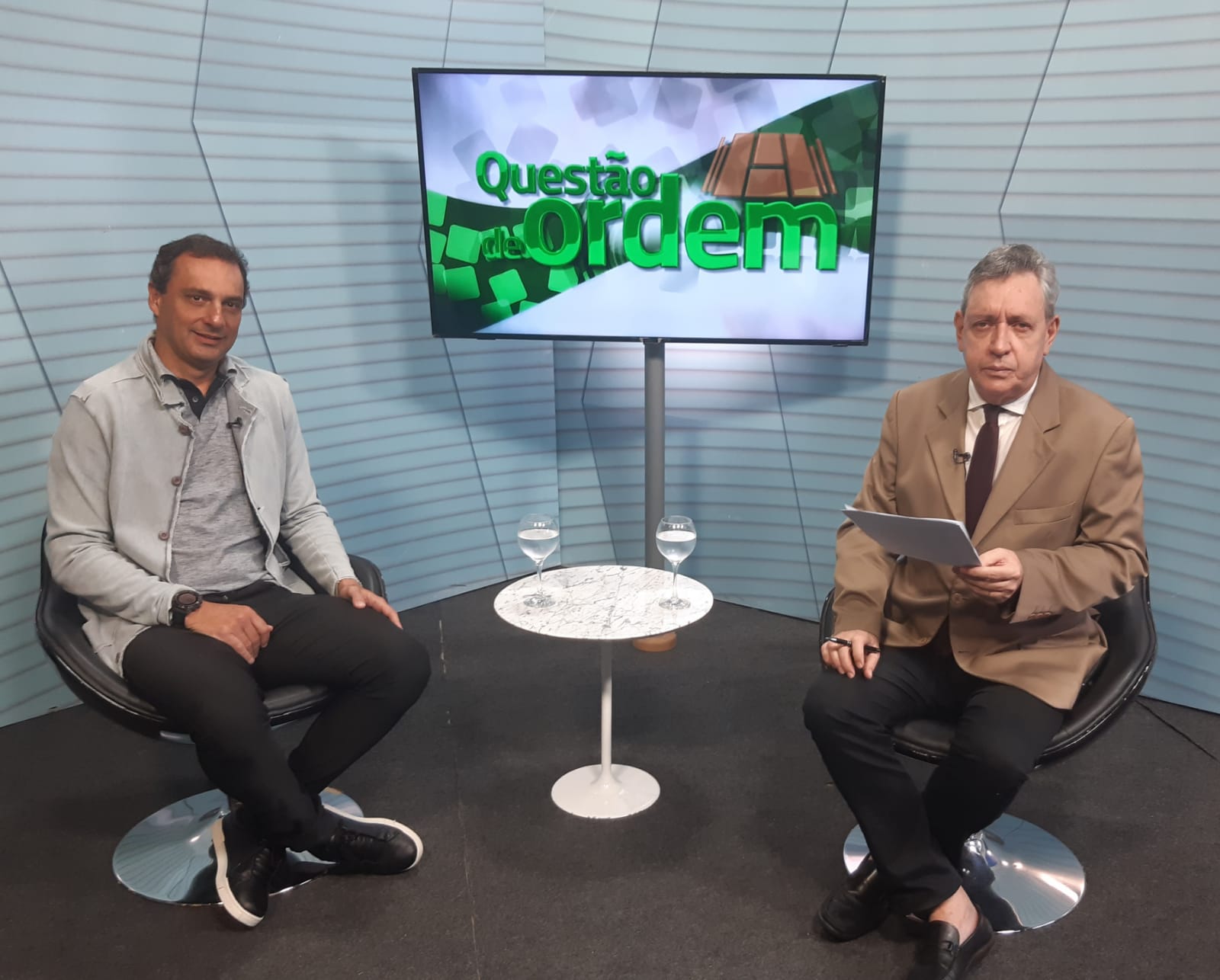 Engenheiro José Luiz Miranda Júnior e jornalista Renato Abreu