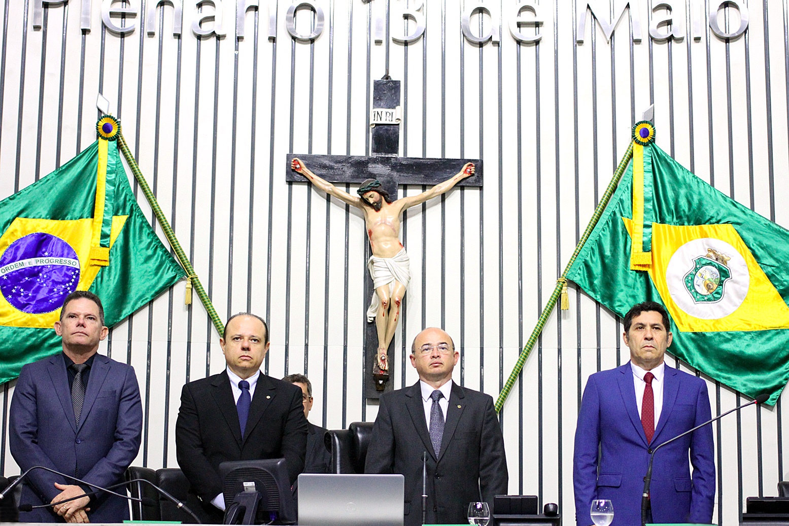 Minuto de silêncio em virtude do falecimento do falecimento do ex-deputado estadual Everardo Silveira