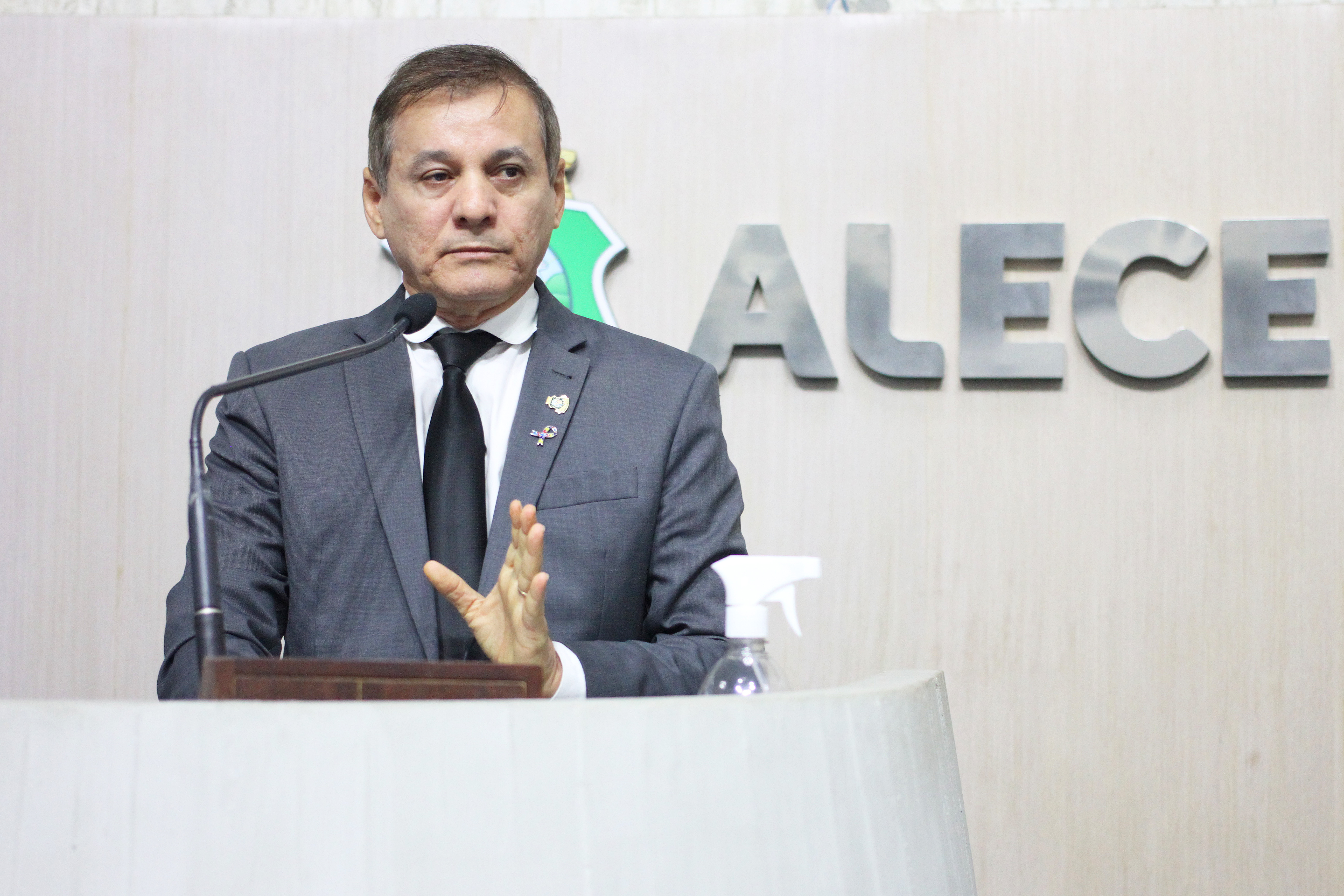 Deputado Firmo Camurça (União)