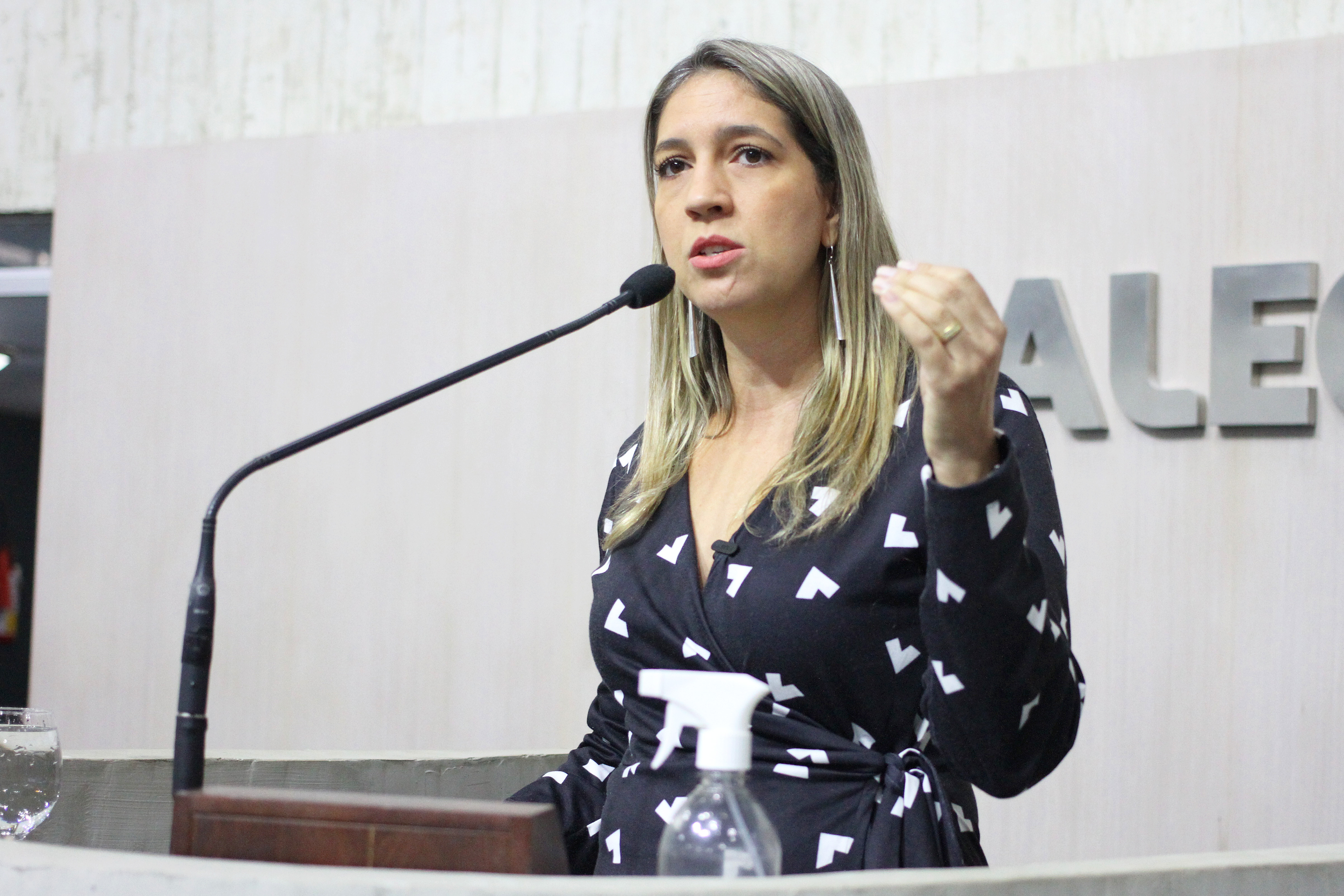 Deputada Larissa Gaspar (PT)